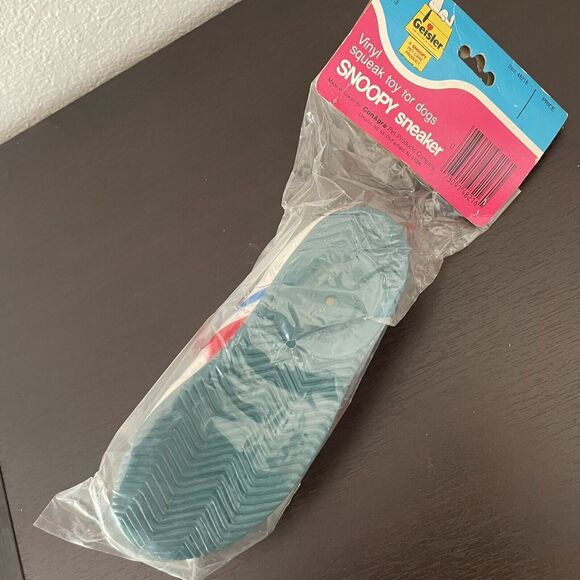 NWT Peanuts Snoopy 7” Vinyl Squeak Dog Toy Squeaker Vintage 1958 Geisler ConAgra - Picture 6 of 11